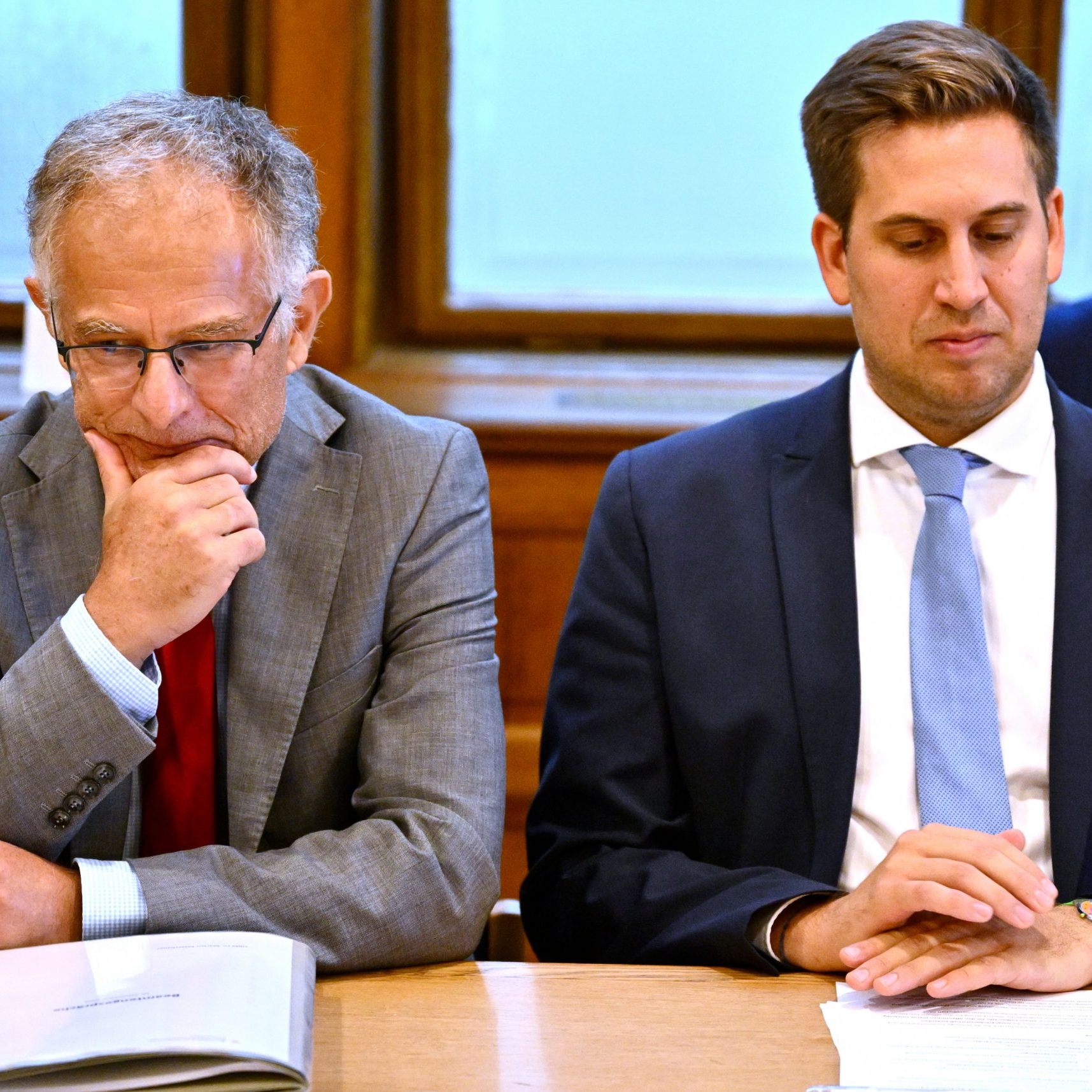 Beamte: Gewerkschaft überlegt zu verhandeln.