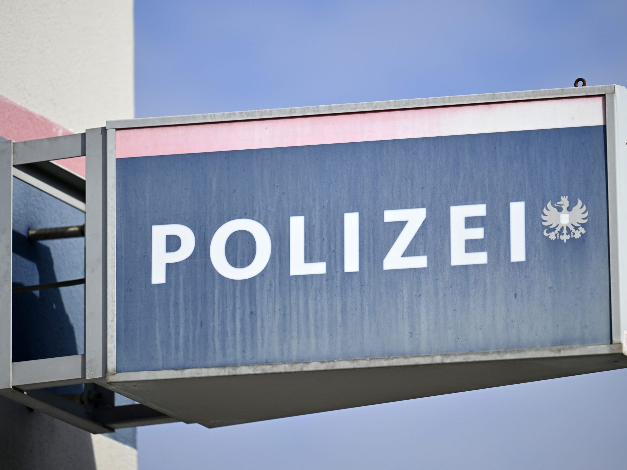 Die Wiener Polizei forschte die Eltern aus. Die Wiener Polizei forschte die Eltern aus.