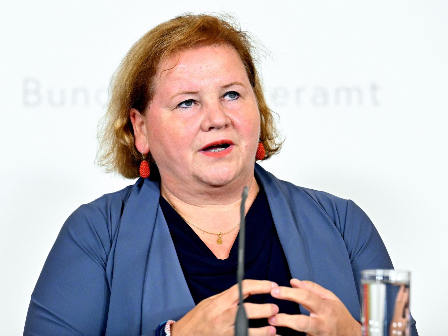 "Auftaktsitzung" zur Sozialhilfe-Reform. "Auftaktsitzung" zur Sozialhilfe-Reform.
