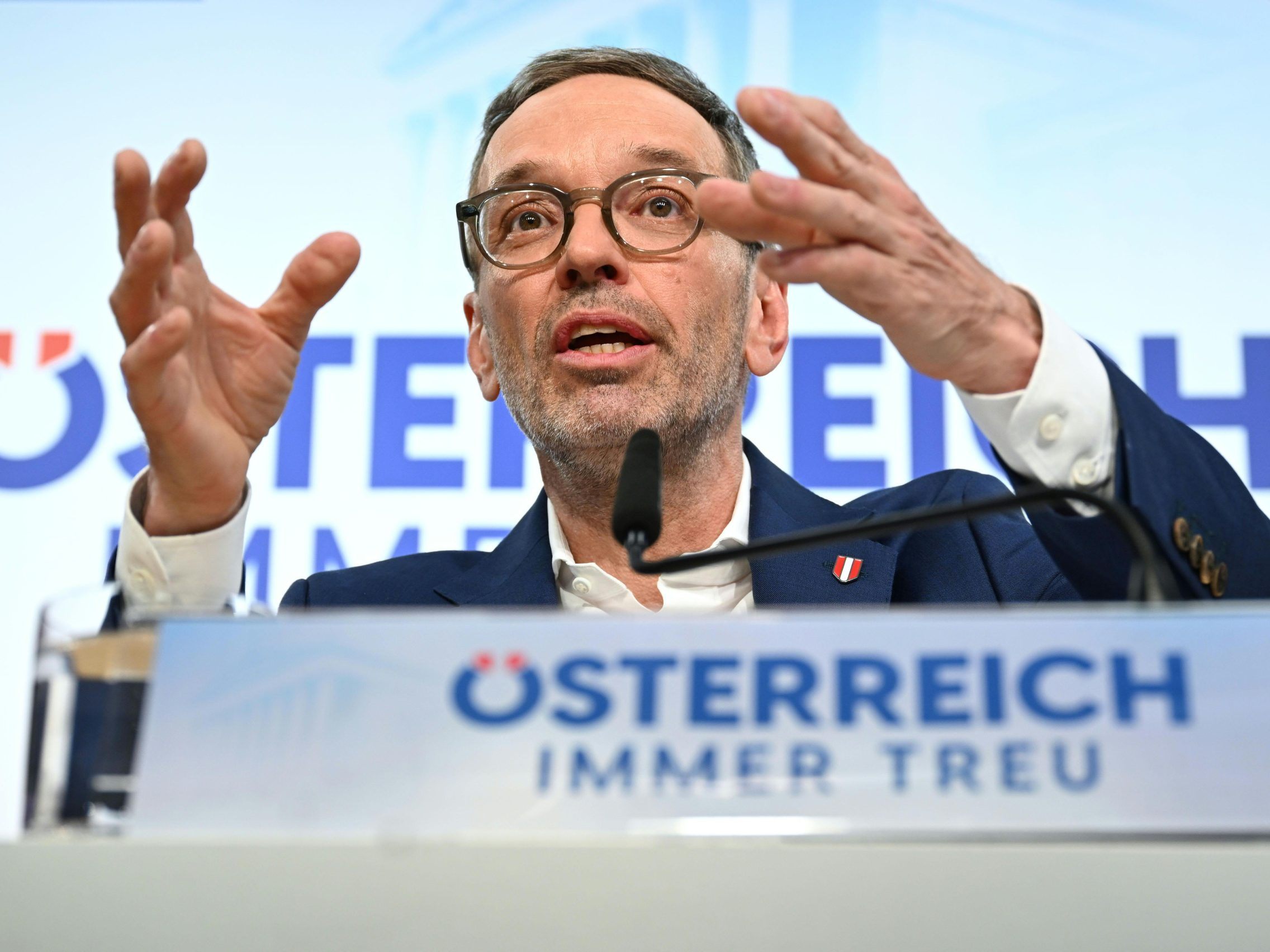 -quot-Kickl-zum-Angreifen-quot-FP-Chef-geht-auf-Herbsttour