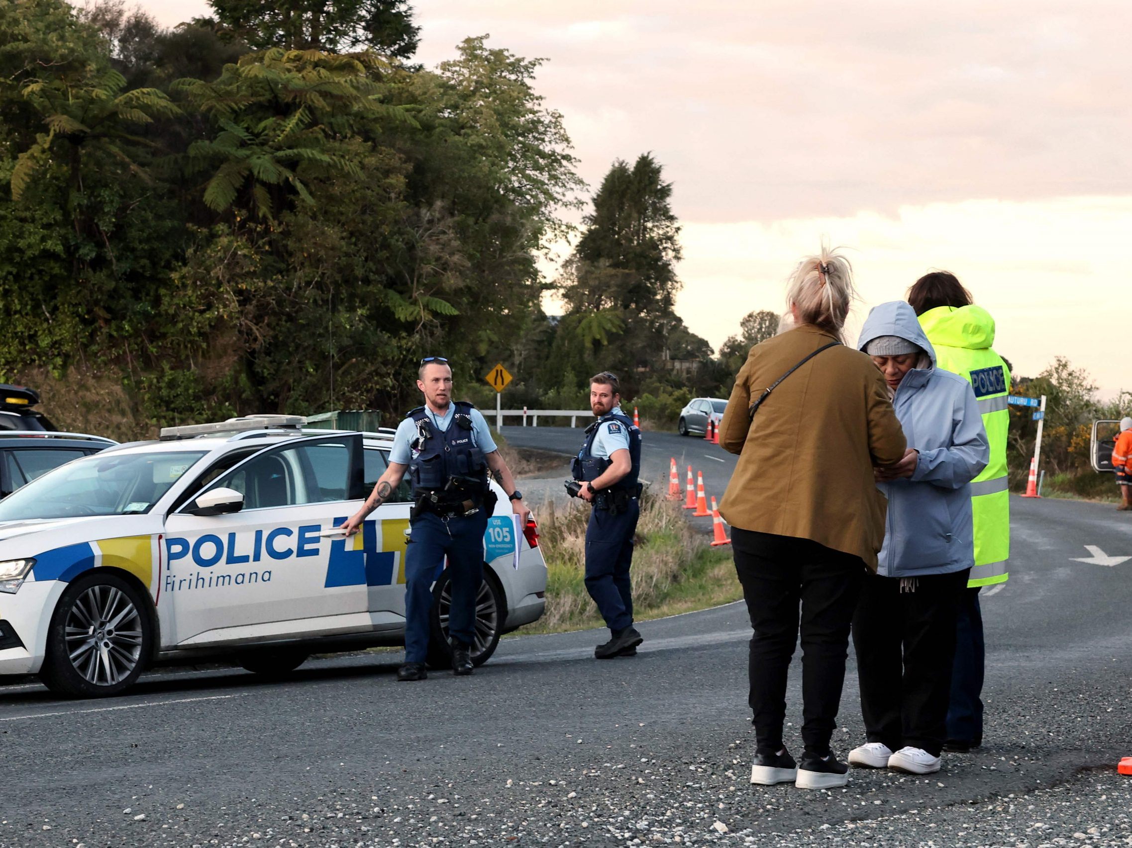 Vater in Neuseeland bei Schusswechsel mit Polizei getötet. Vater in Neuseeland bei Schusswechsel mit Polizei getötet.
