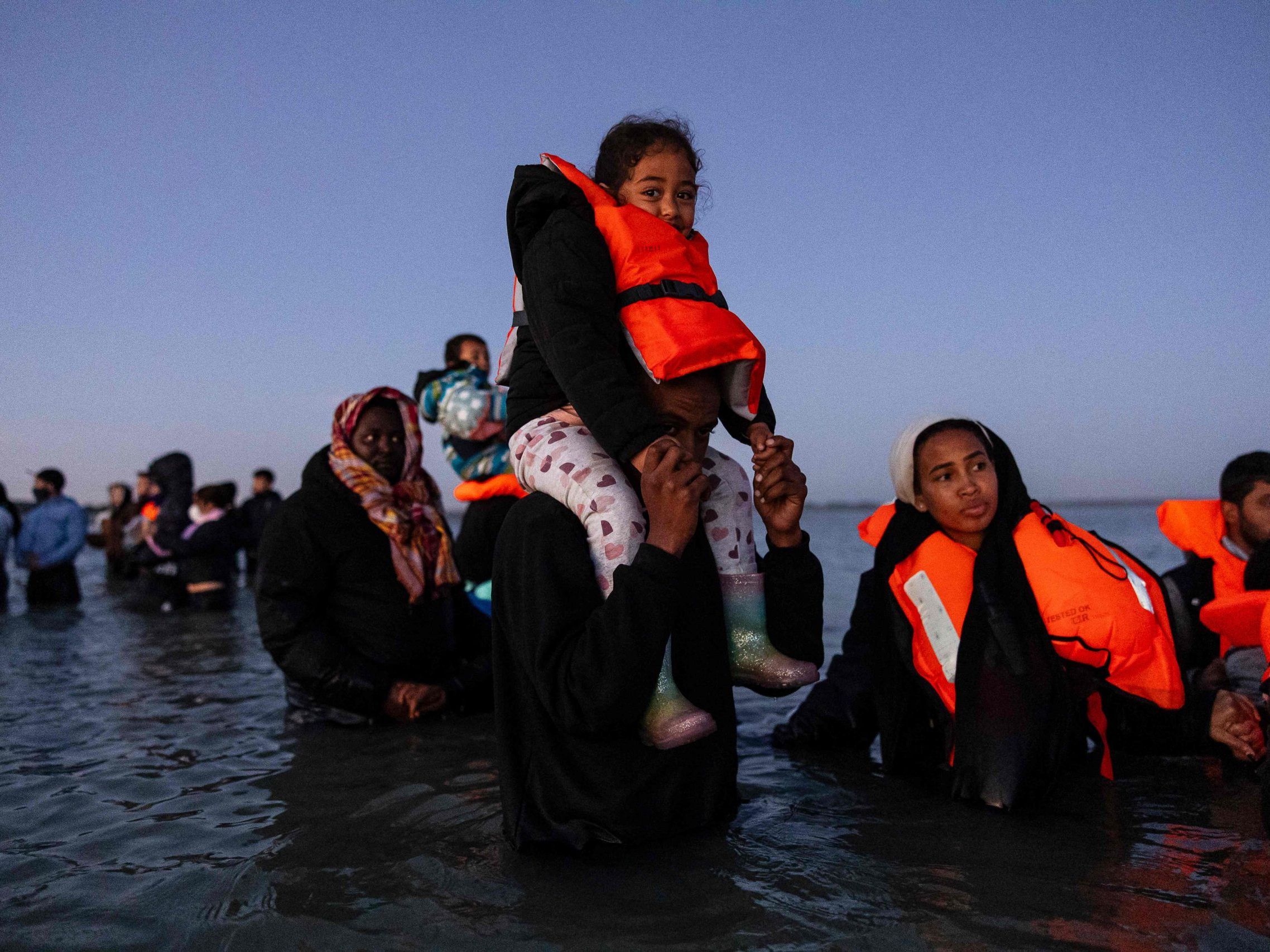 Fl-chtlings-Hotspot-rmelkanal-Migrations-Realit-t-in-Bildern