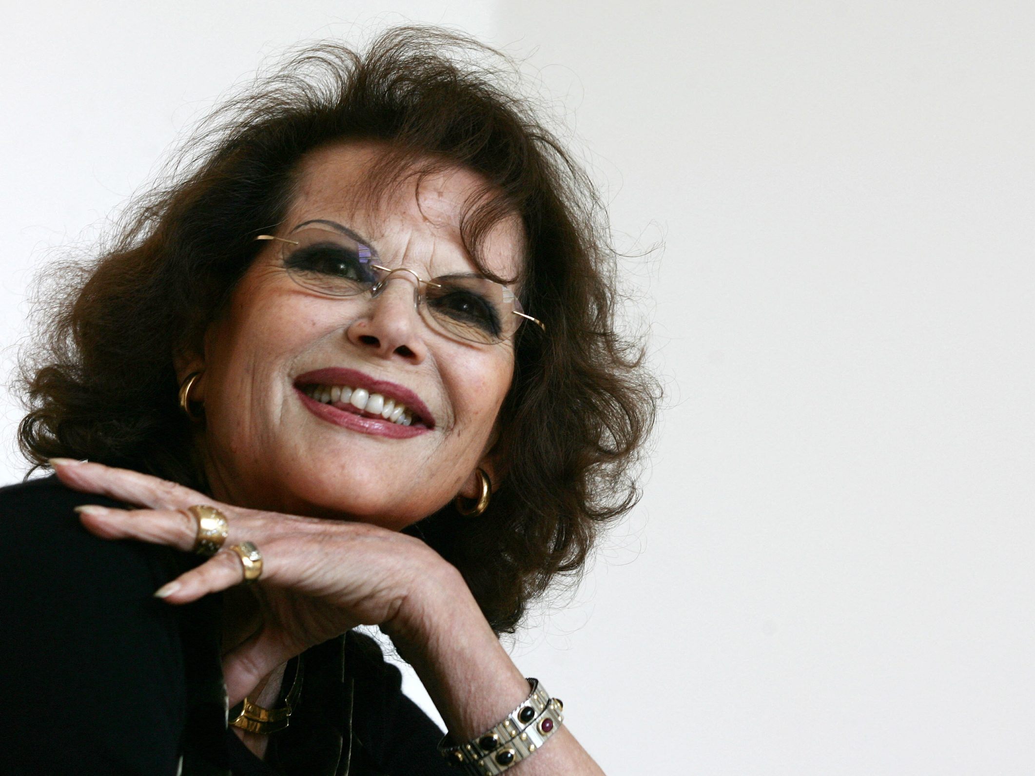 Claudia Cardinale ist im Alter von 87 Jahren gestorben. Claudia Cardinale ist im Alter von 87 Jahren gestorben.