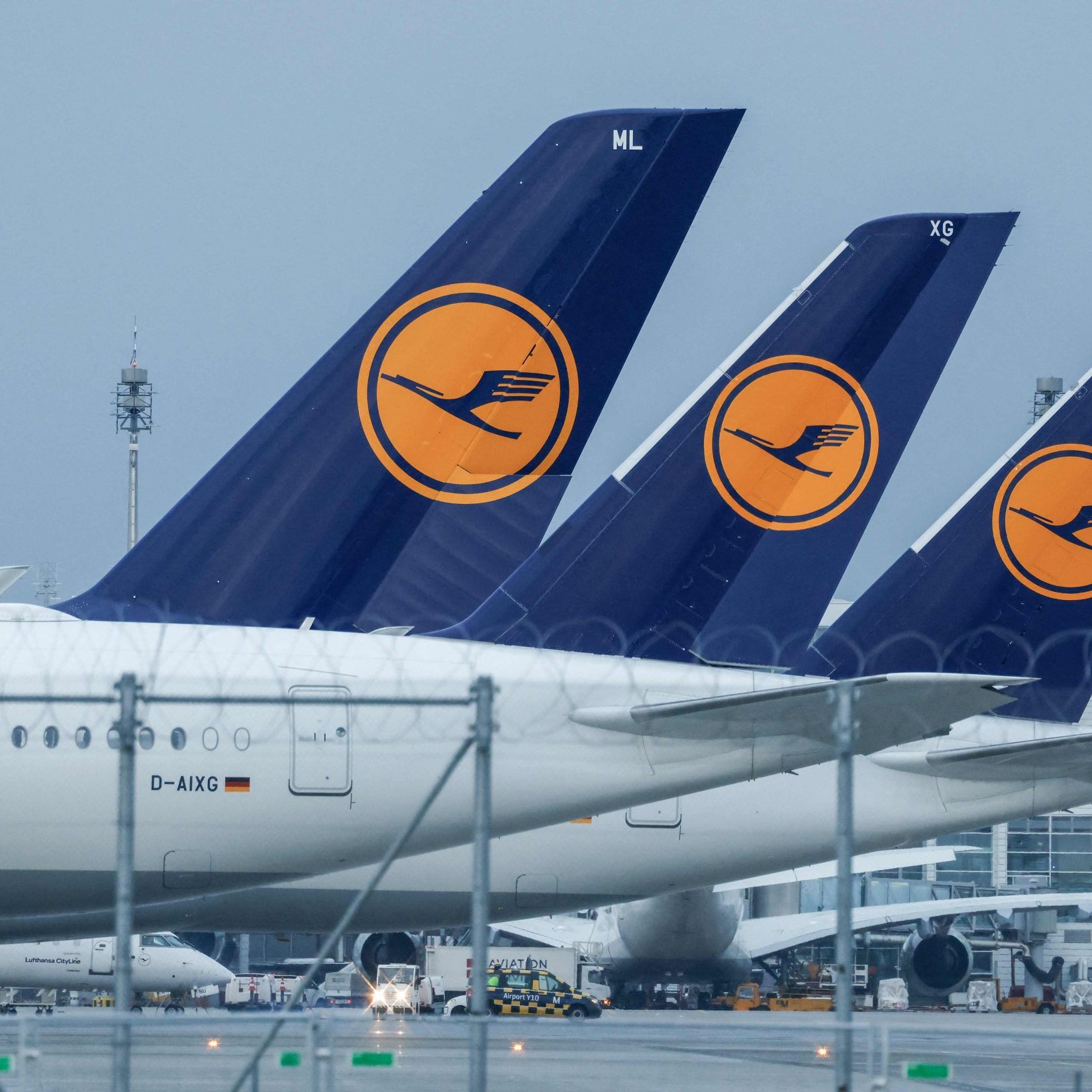 Piloten stimmen für Streik bei der Lufthansa.