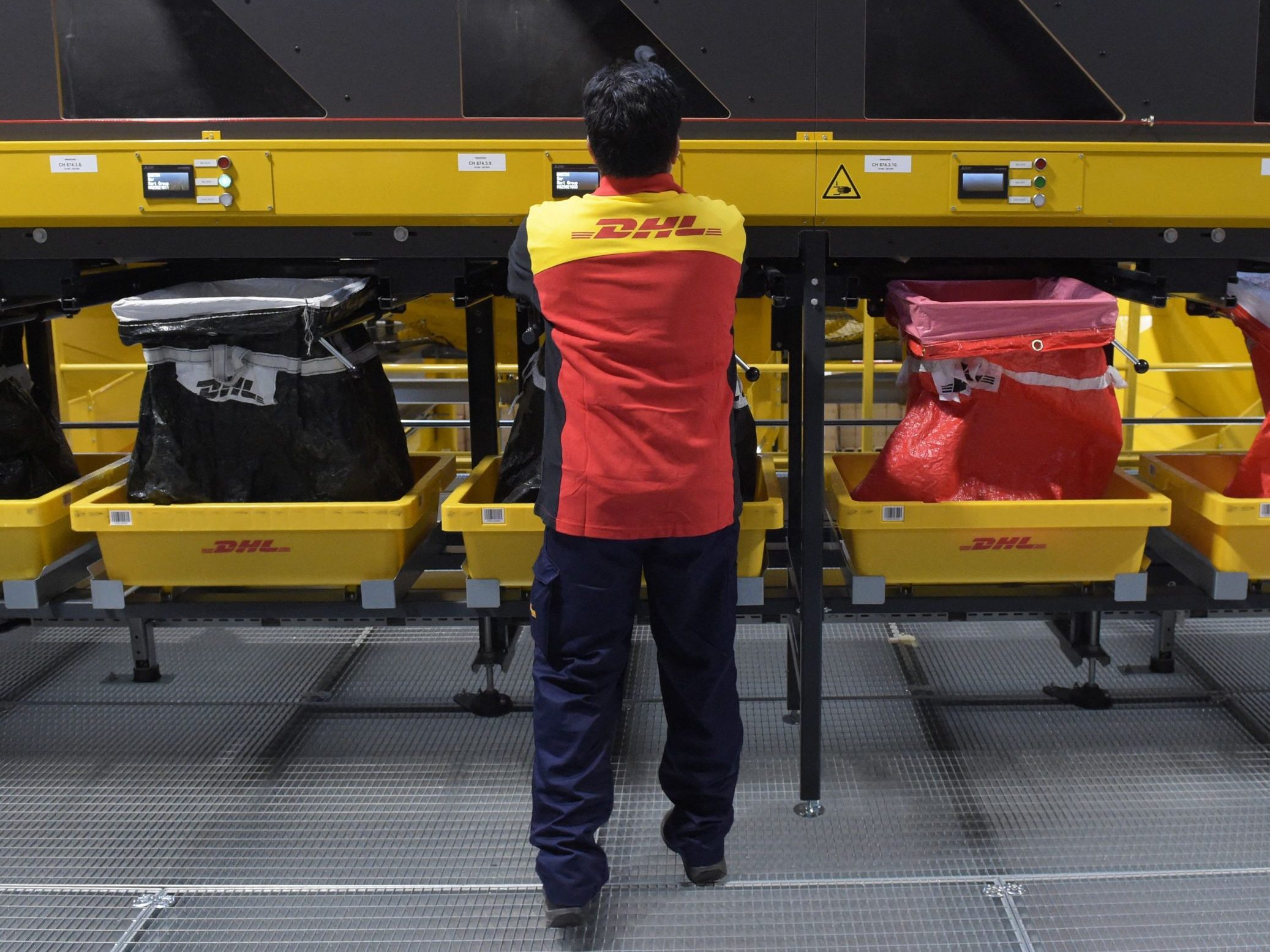 Paketversand-bei-DHL-Express-wird-teurer