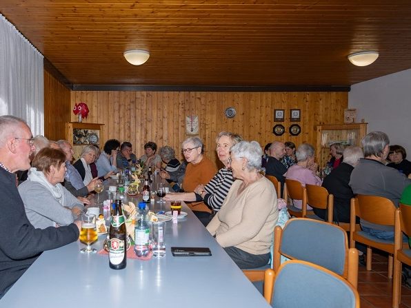 Erster PVÖ-Bürs-Hock nach der Sommerpause