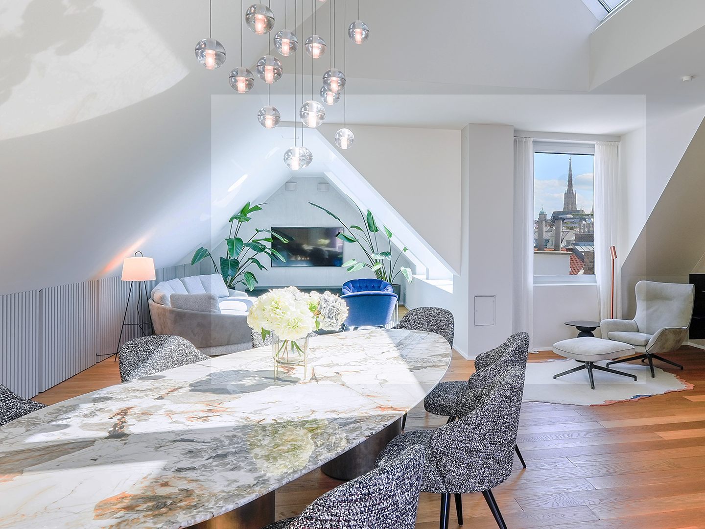 Das Penthouse ist im Norden des 1. Bezirks angesiedelt. Das Penthouse ist im Norden des 1. Bezirks angesiedelt.