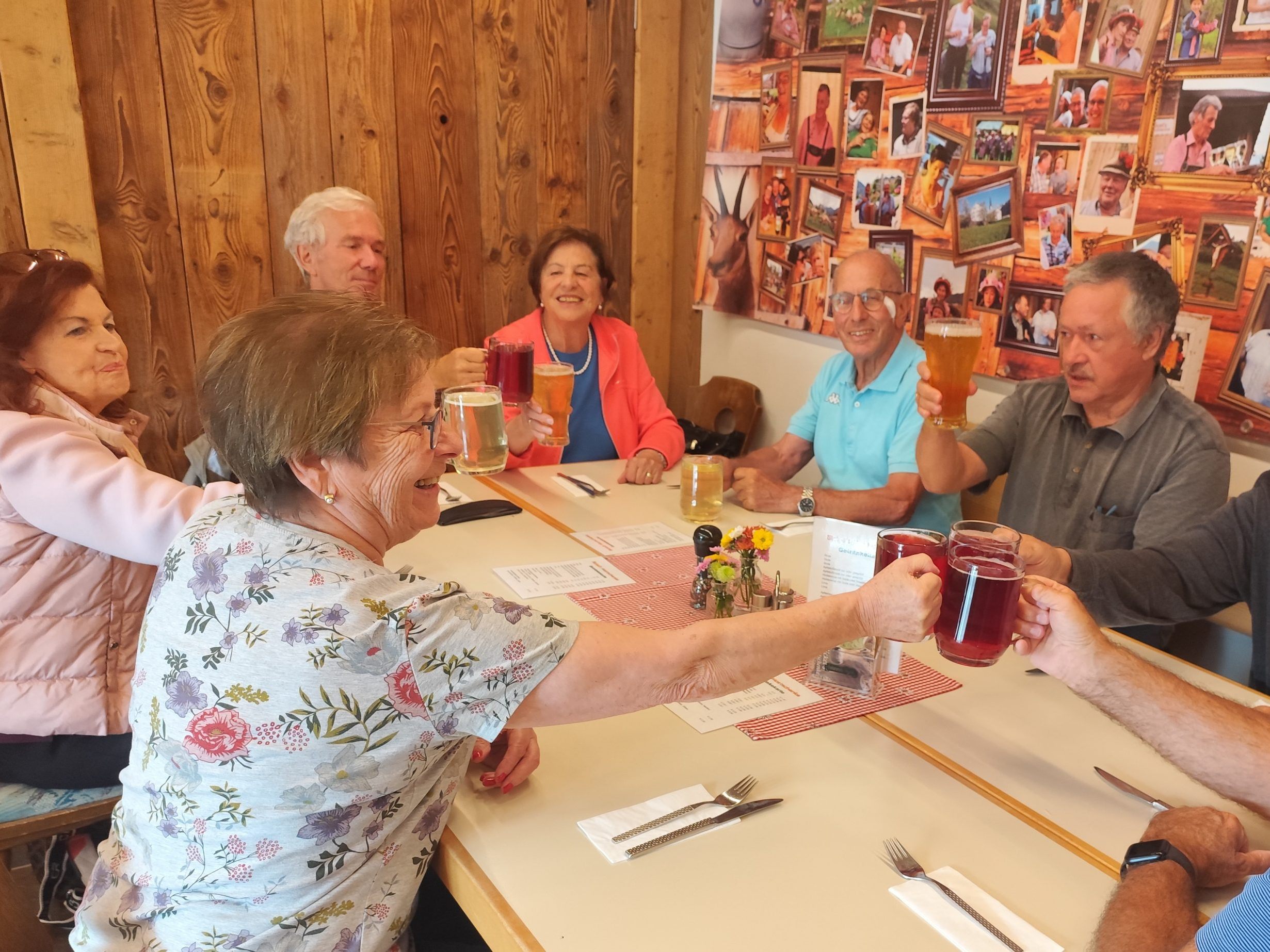 Vorarlberg-50plus-G-tzis-bei-T-rggelepartie-in-Laterns