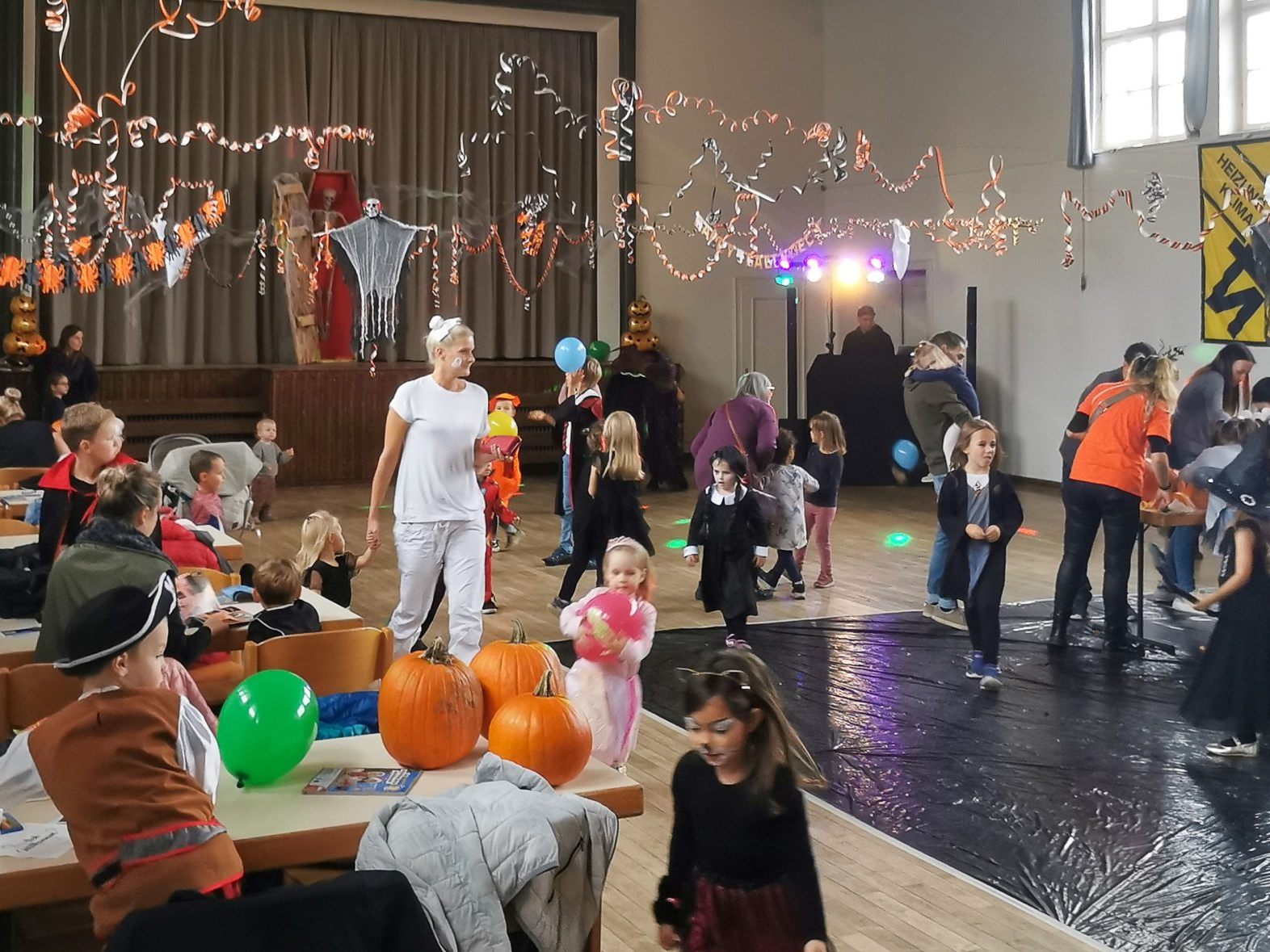 Einladung-zum-4-K-rbisschnitzen-038-Kinderdisco