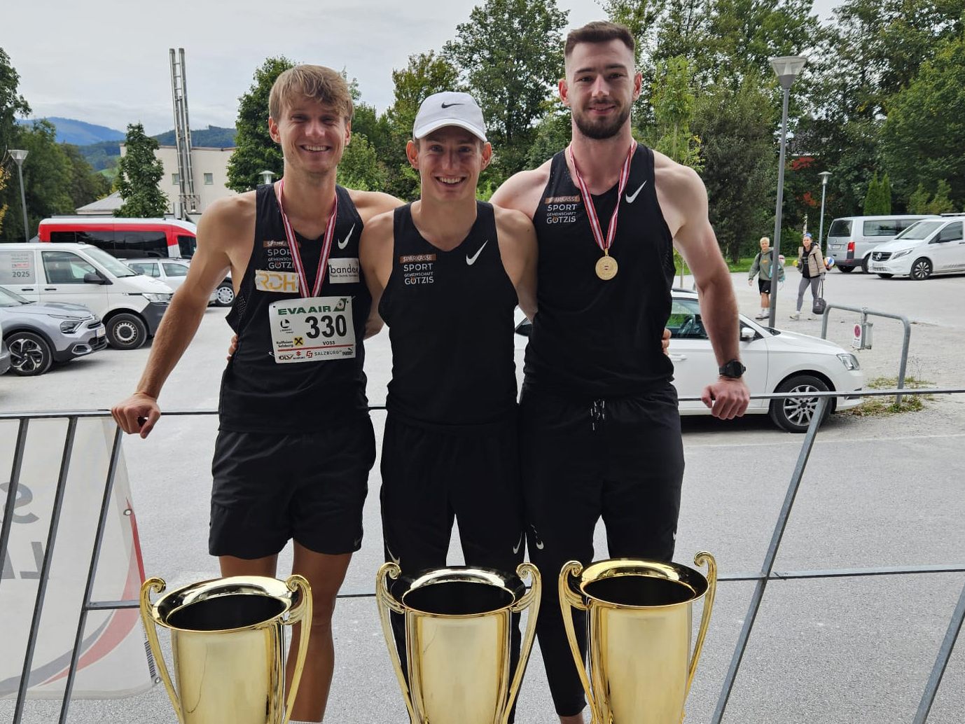 Foto v.l.n.r.: Niklas Voss, Mika Voss, Lukas Zech Foto v.l.n.r.: Niklas Voss, Mika Voss, Lukas Zech