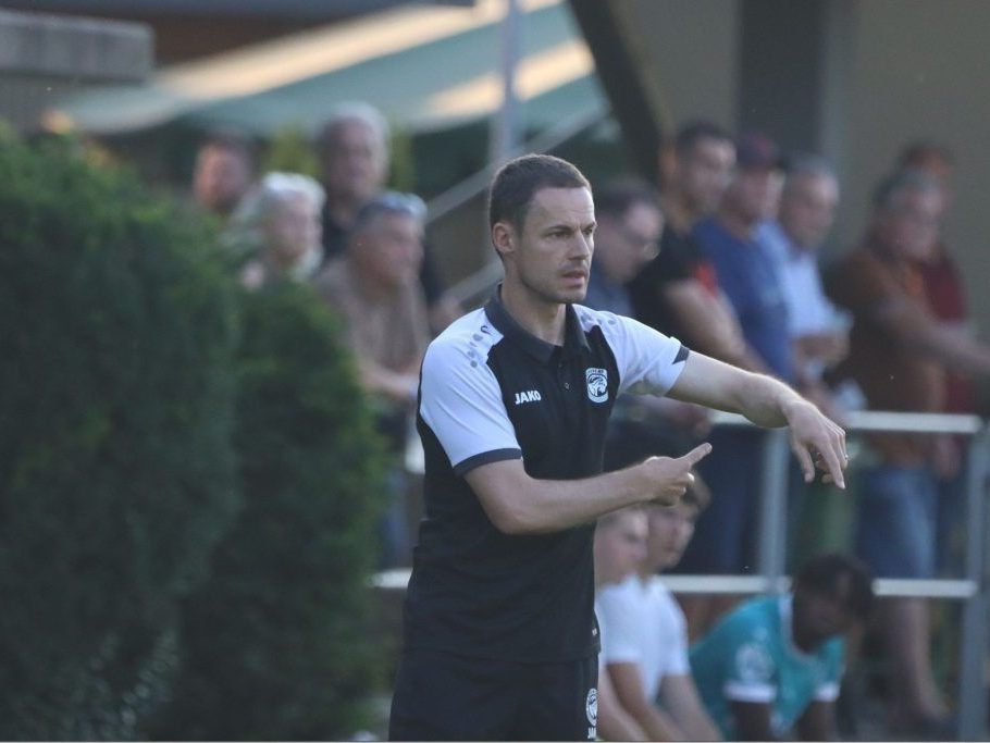 Grabherr-will-versp-tetes-Geburtstagsgeschenk-im-Derby-gegen-Altach