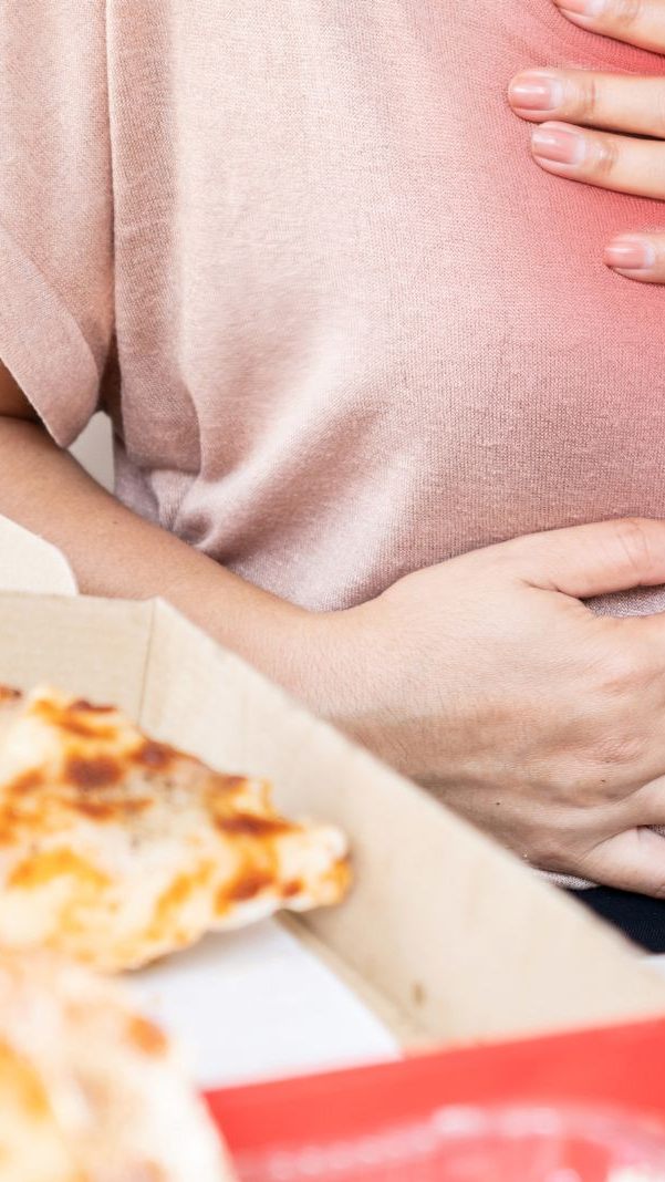 Die Typisierung könne nach Angaben der Universität bei Strategien gegen Übergewicht helfen - etwa, indem eine Smartwatch Menschen, die spätabends noch mal am Kühlschrank vorbeischauen, zu gesünderem Essen ermuntere.