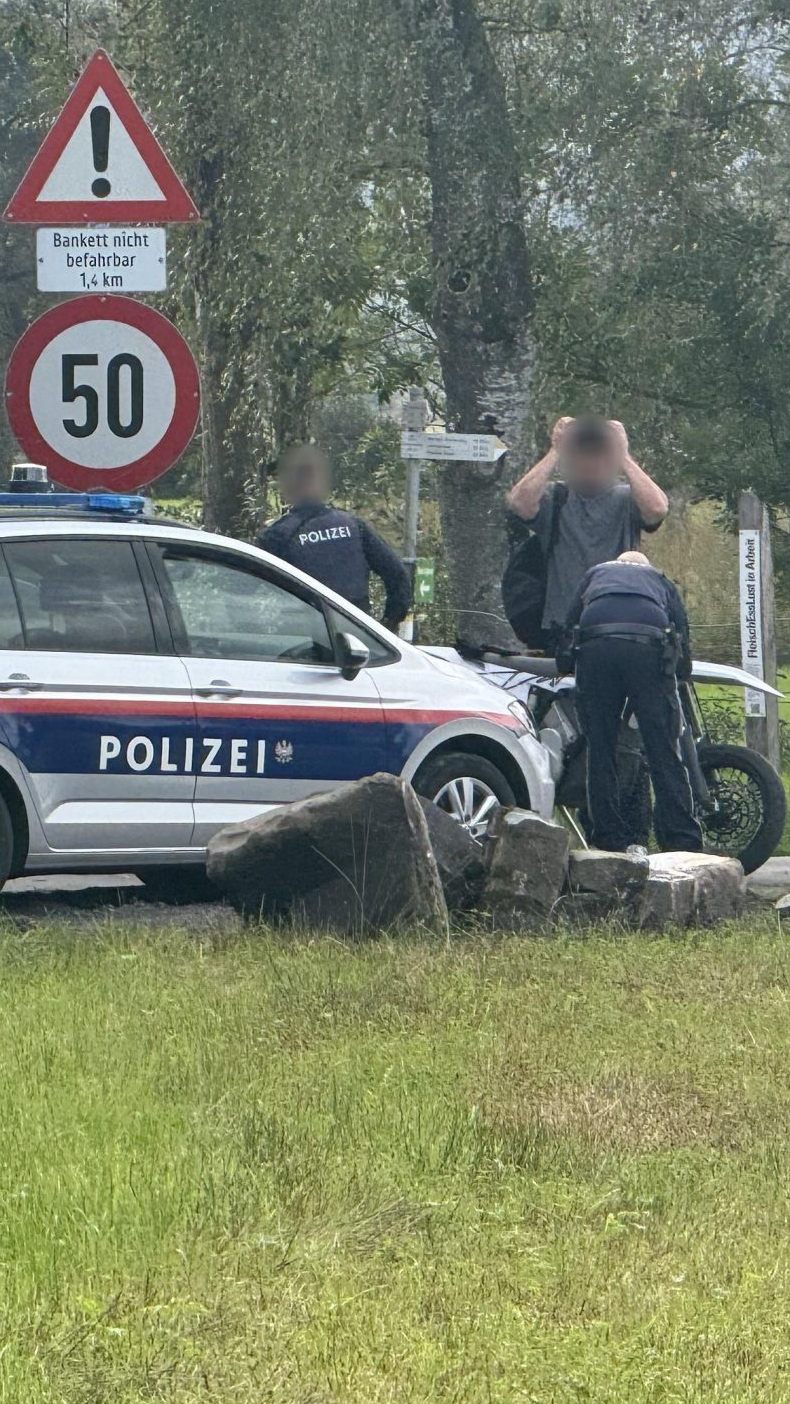Verfolgungsjagd in Lustenau - ein Motorradlenker flüchtete vor der Polizei.