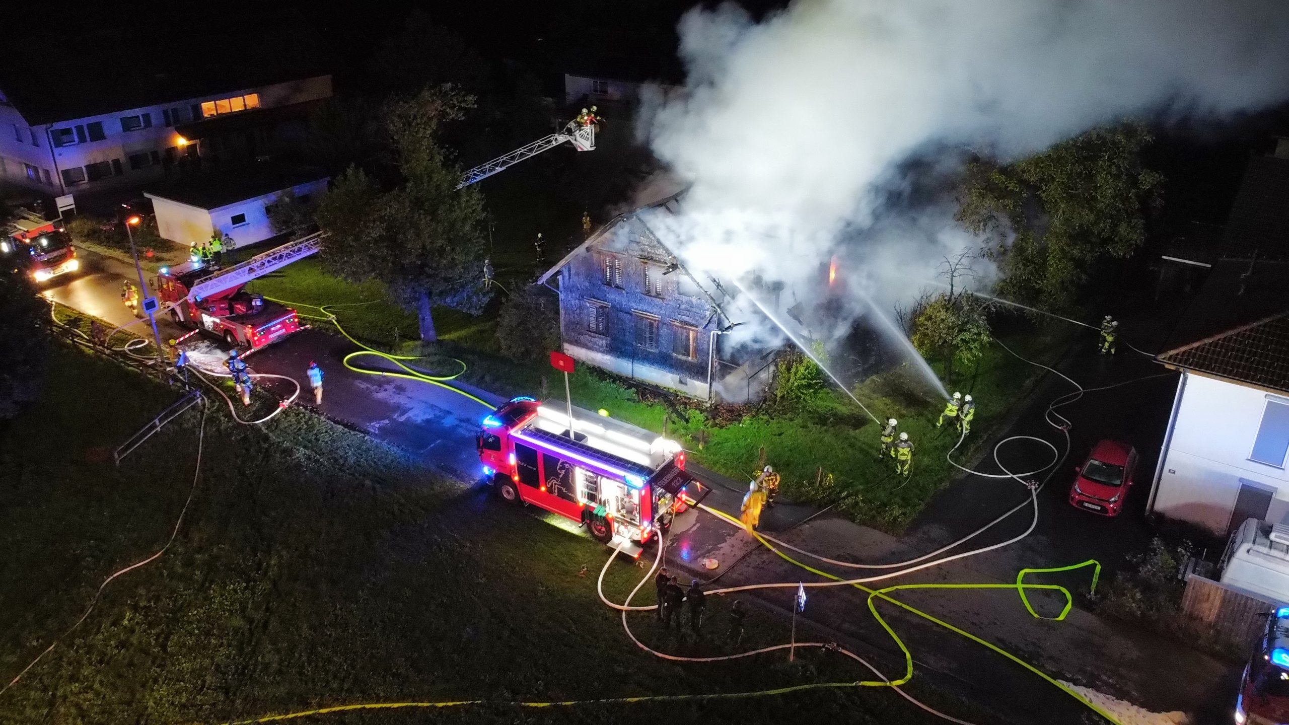 Vollbrand in Gaißau: Leerstehendes Haus komplett abgebrannt