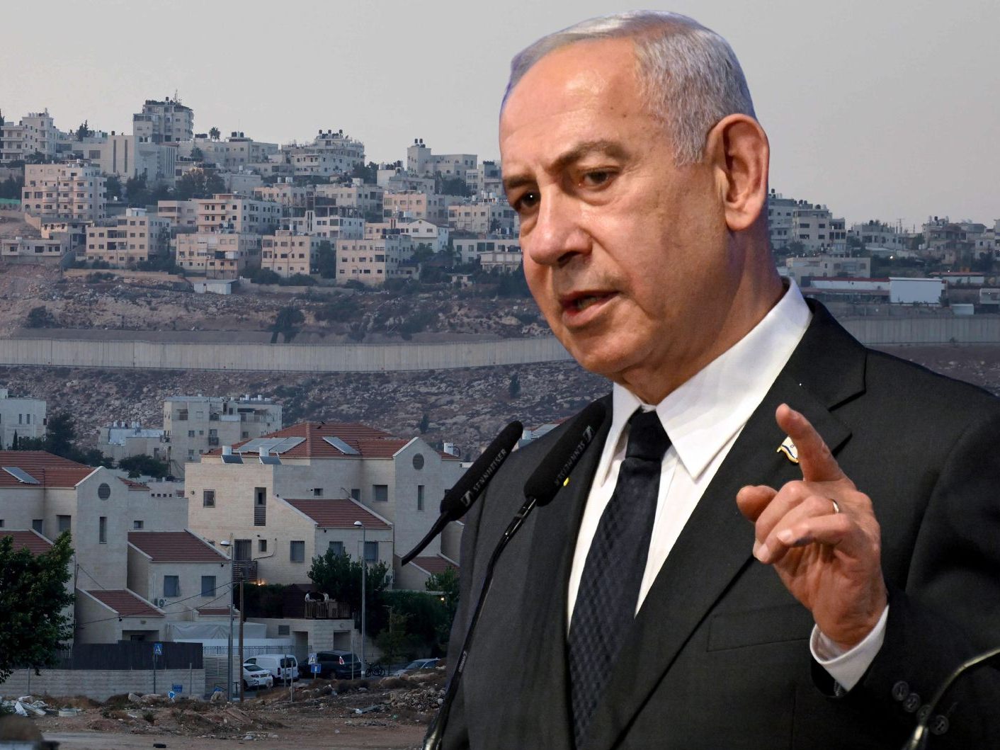 Der israelische Ministerpräsident Benjamin Netanyahu stimmt sein Volk auf eine drohende wachsende internationale Isolation seines Landes ein. Der israelische Ministerpräsident Benjamin Netanyahu stimmt sein Volk auf eine drohende wachsende internationale Isolation seines Landes ein.