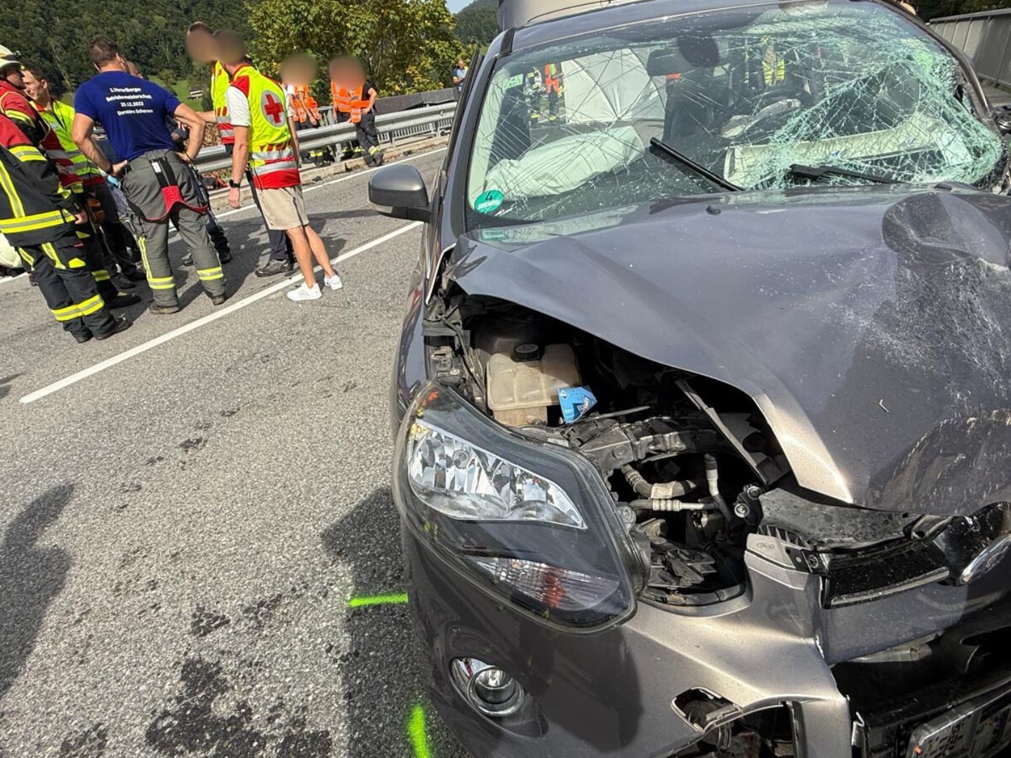 Am Sonntagnachmittag kam es auf der L200 zu einem schweren Verkehrsunfall.
