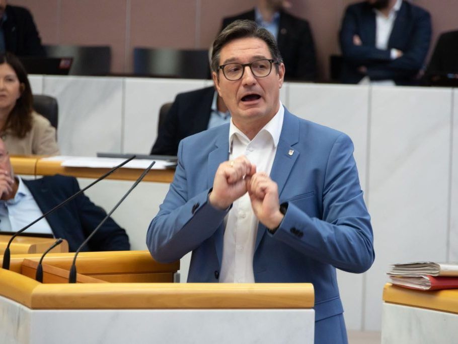 Medientraining-f-r-ber-14-000-Euro-SP-Einwallner-legt-sich-mit-Landeshauptmann-an