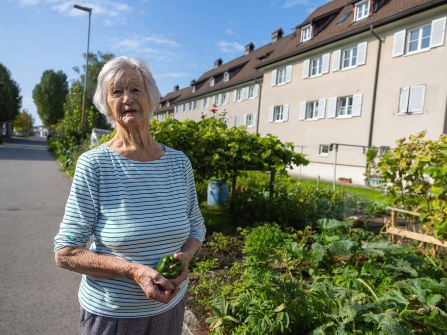 Amalia-Meraner-die-lteste-Bewohnerin-der-Siedlung-am-S-dtirolerplatz-in-Hard