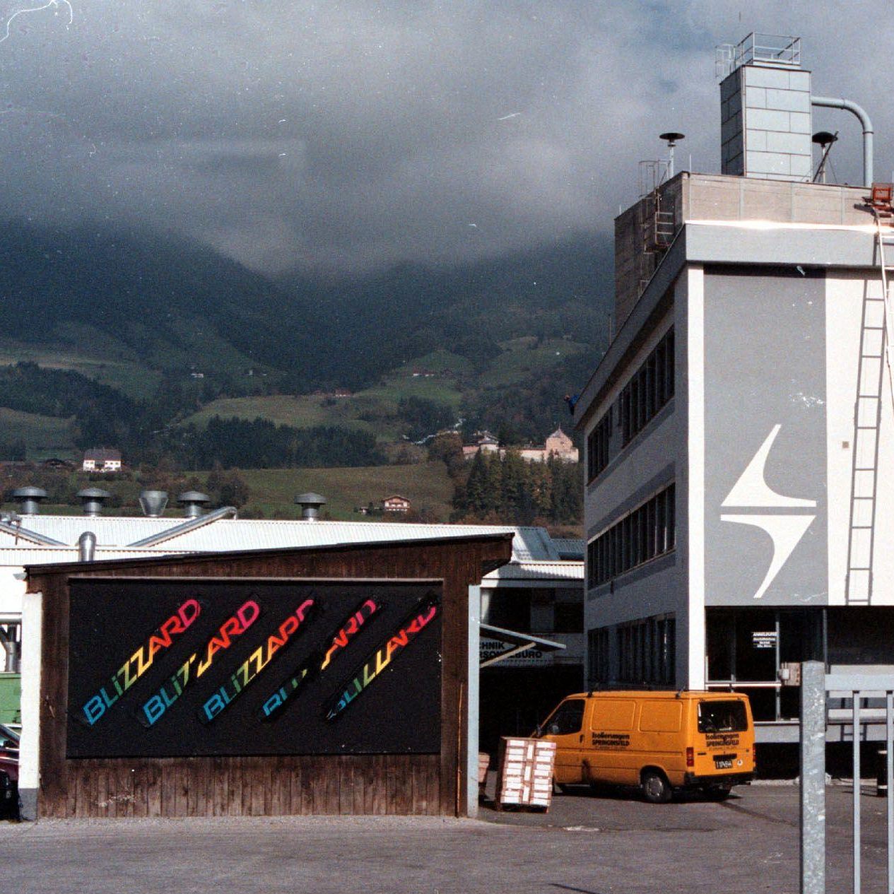 Razzia im Blizzard-Werk im Salzburger Mittersill.