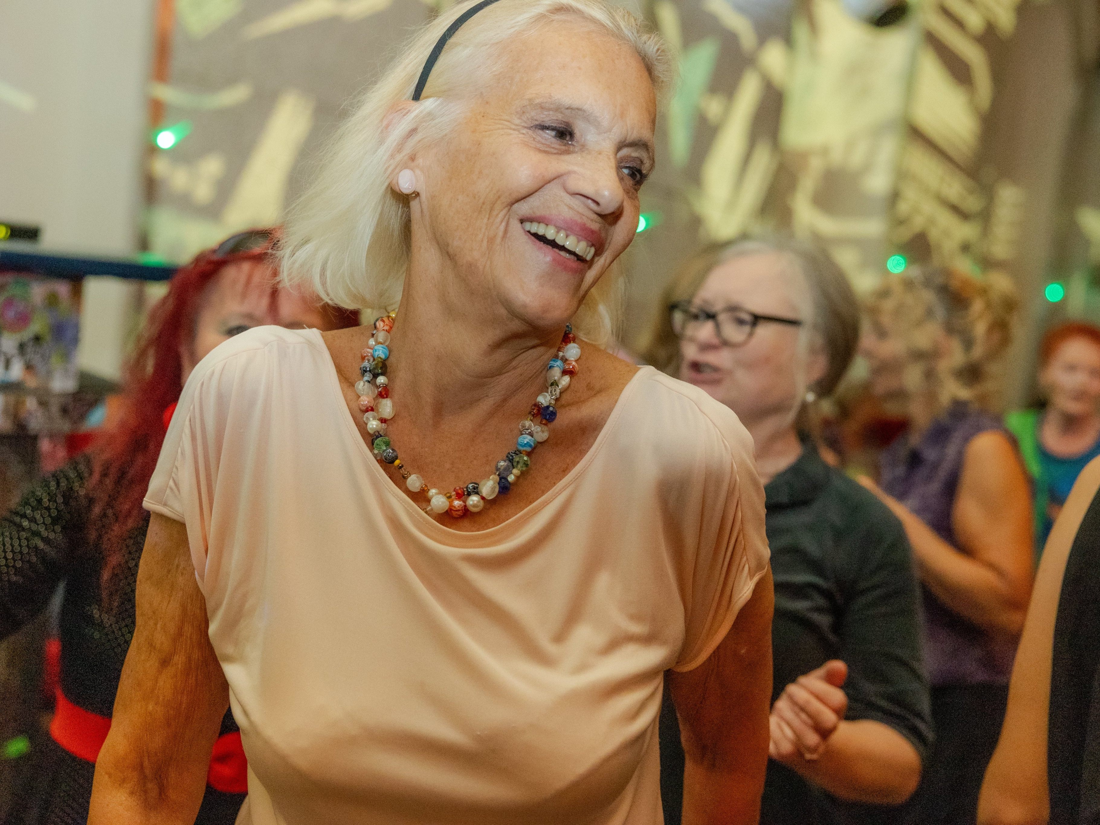 Clubbing-f-r-alle-Generationen-Der-Klub66-macht-Halt-im-Wiener-U4