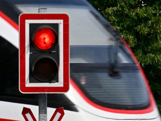 Bahn-KV-3-Runde-im-Zeichen-des-Metaller-Abschlusses