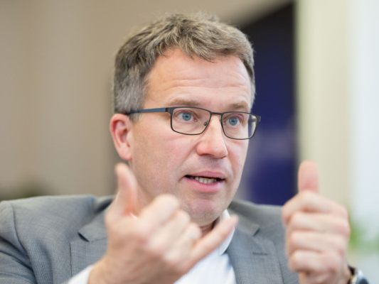 AMS-Chef: Flächendeckende Kinder-Ganztagsbetreuung notwendig AMS-Chef: Flächendeckende Kinder-Ganztagsbetreuung notwendig