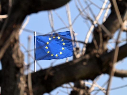 Nach der Abstimmung im EU-Ausschuss herrscht von allen Seiten Unmut Nach der Abstimmung im EU-Ausschuss herrscht von allen Seiten Unmut