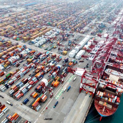 Währungsfonds hebt globale Wirtschaftswachstumsprognose an