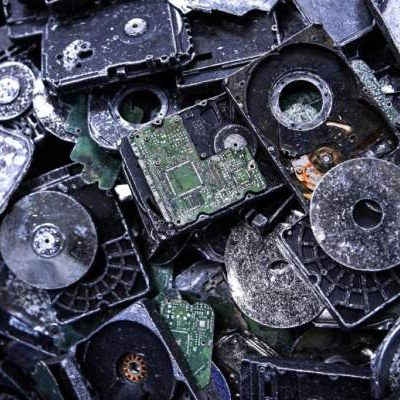 Seltene Erden stecken in vielen alten Computerteilen