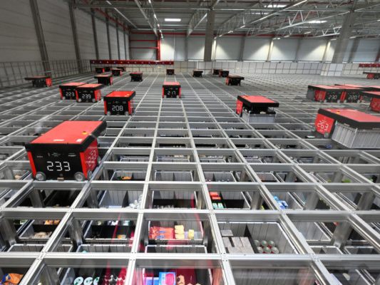 Warenlager in Wien-Liesing wird bis Jahresende weiter automatisiert Warenlager in Wien-Liesing wird bis Jahresende weiter automatisiert