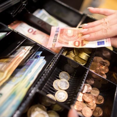 Rom bittet Banken und Versicherer zur Kassa