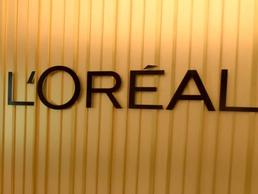 L'Oreal investiert Milliarden in Kauf der Kering-Kosmetiksparte L'Oreal investiert Milliarden in Kauf der Kering-Kosmetiksparte