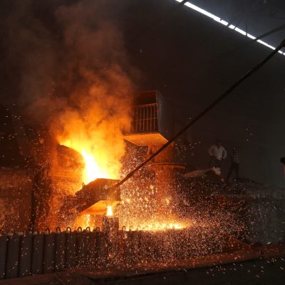 Industrie ist wieder leicht optimistischer