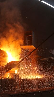 Industrie ist wieder leicht optimistischer