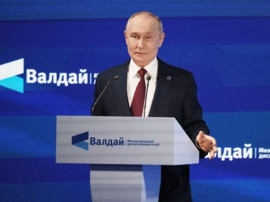Russlands Präsident Wladimir Putin bei Rede in Sotschi