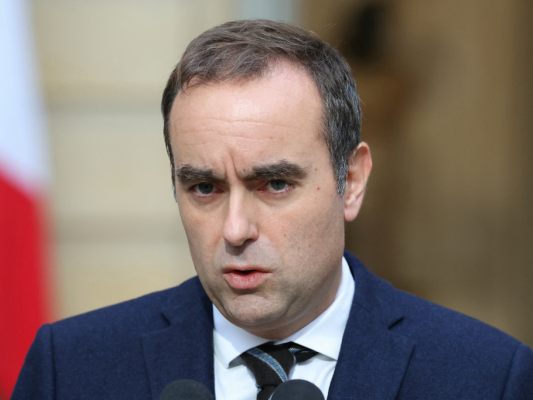 Frankreichs Premier Lecornu zurückgetreten