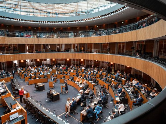 Nationalrat startet in den Oktober Nationalrat startet in den Oktober