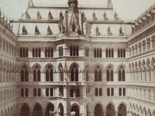 Das Wiener Rathaus wurde 1883 eröffnet Das Wiener Rathaus wurde 1883 eröffnet