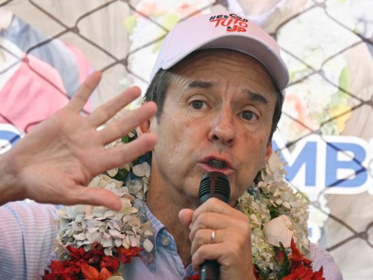 Boliviens Ex-Präsident Jorge Quiroga strebt neue Amtszeit an Boliviens Ex-Präsident Jorge Quiroga strebt neue Amtszeit an