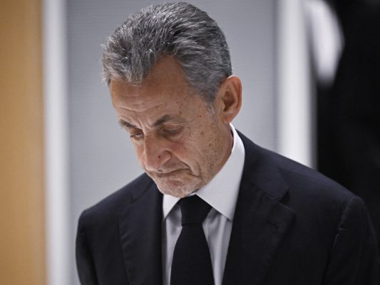 Sarkozy-tritt-Haft-in-Paris-am-Dienstag-an