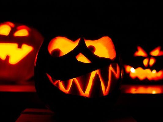 Der Handel freut sich über das Gruselfest Halloween Der Handel freut sich über das Gruselfest Halloween
