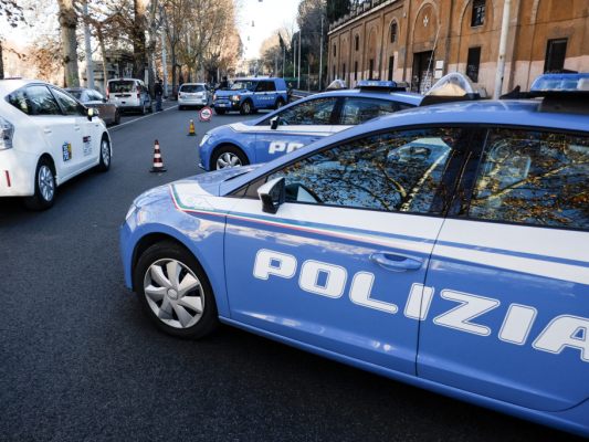 250 Tonnen Tabakwaren beschlagnahmt 250 Tonnen Tabakwaren beschlagnahmt