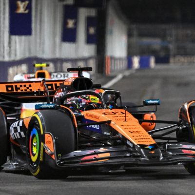 Piastri kurvt durch die Nacht