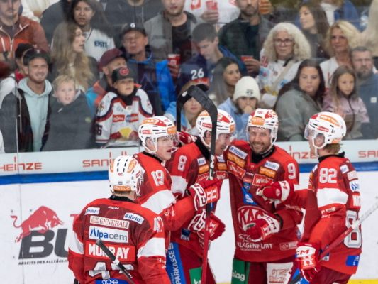 Der KAC jubelte über einen Sieg in Linz