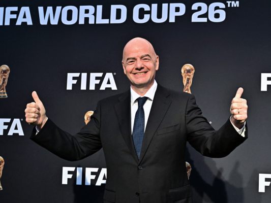 FIFA-Präsident Gianni Infantino darf sich freuen FIFA-Präsident Gianni Infantino darf sich freuen
