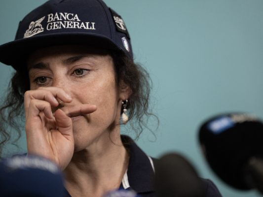 Federica Brignone kämpft mit anhaltenden Schmerzen Federica Brignone kämpft mit anhaltenden Schmerzen