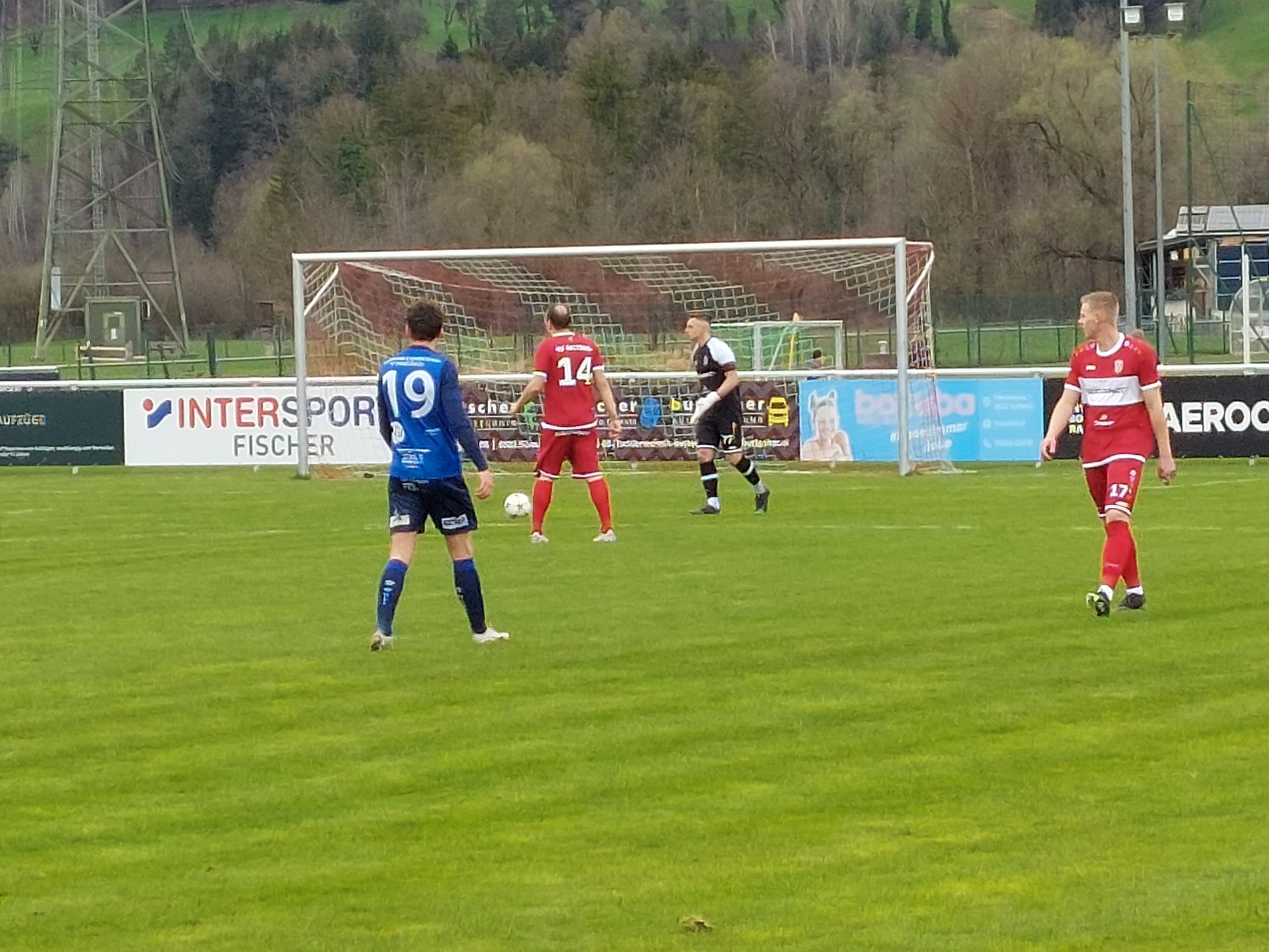 Unsere 1. & 2. Kampfmannschaft gastieren in Bürs und wollen mit Punkten im Gepäck heimkehren. Ein echtes Highlight steigt in Satteins: Unsere U11 empfängt im Walgauderby den FC Thüringen