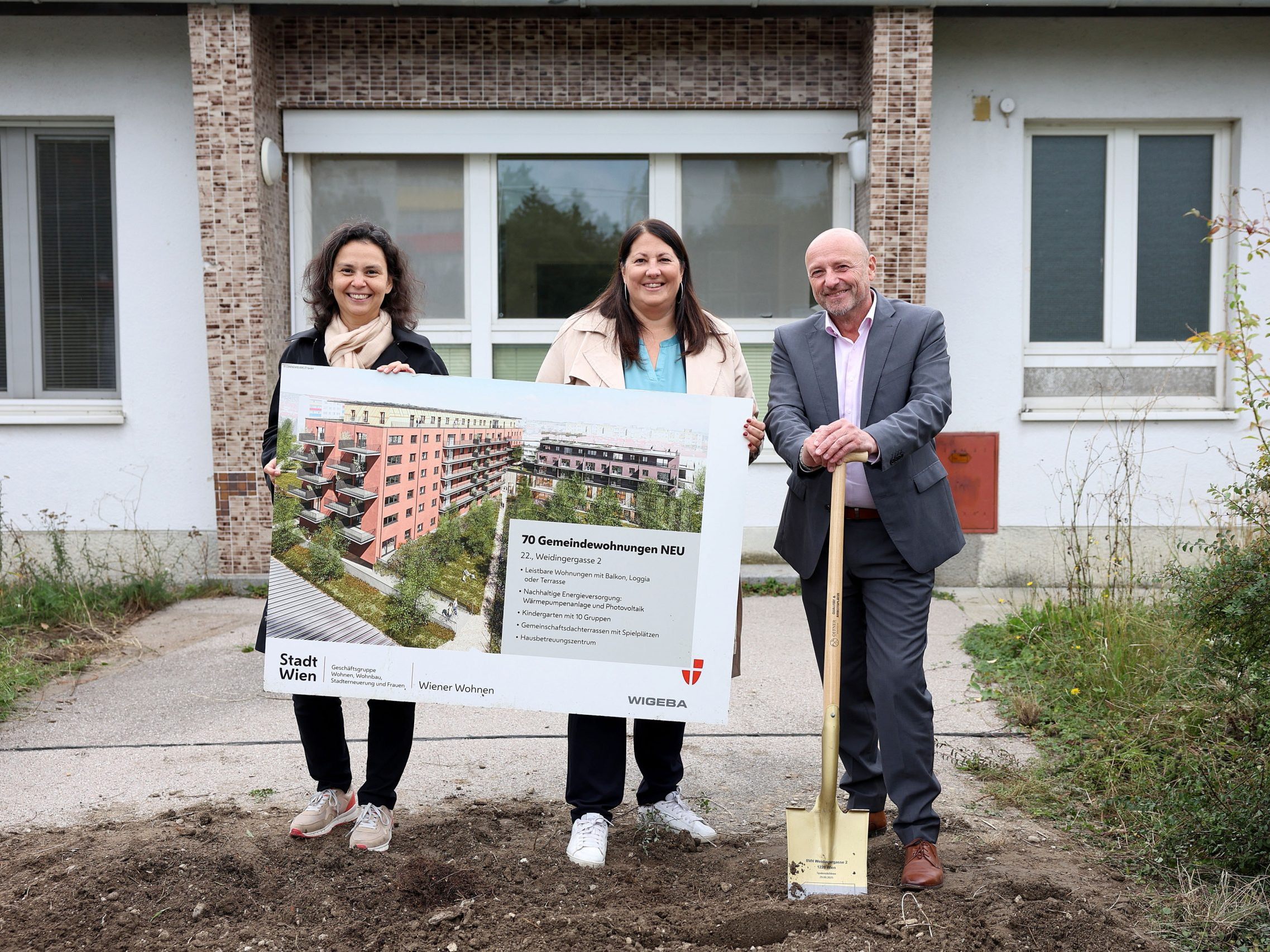 Baustart für den Gemeindebau NEU in der Weidingergasse. Baustart für den Gemeindebau NEU in der Weidingergasse.