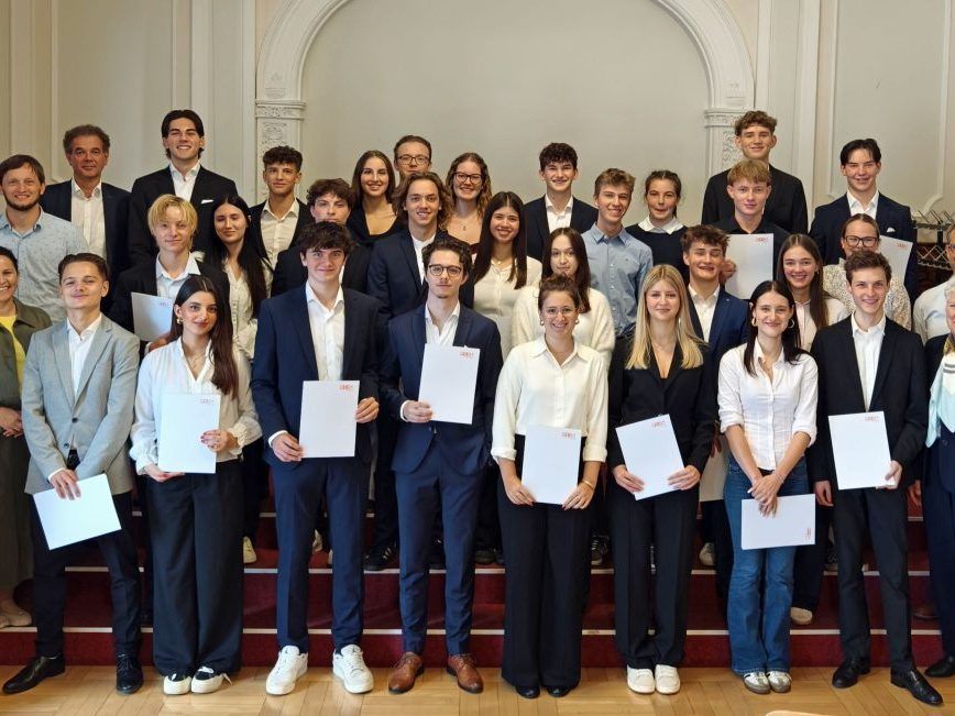 Gymnasiasten-zeigen-unternehmerische-Kompetenz