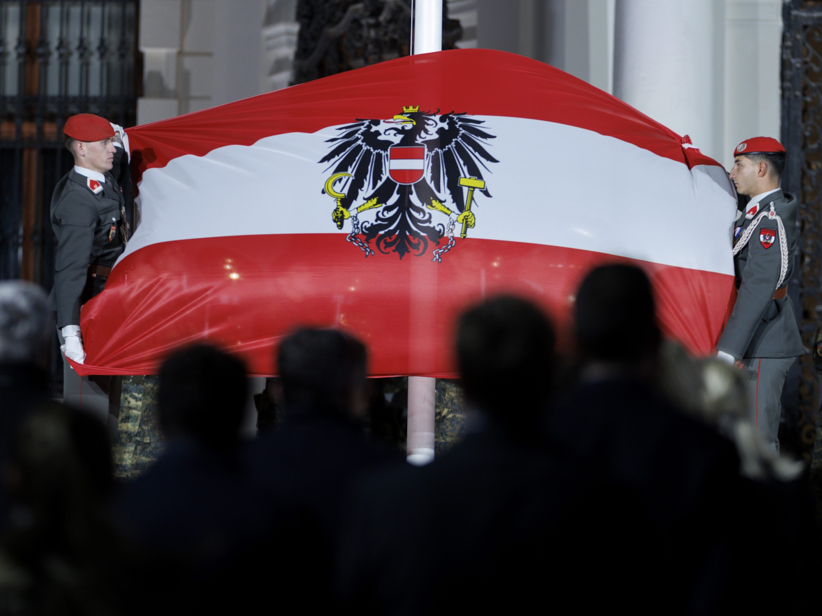 Neutralit-t-f-r-80-Prozent-Teil-der-sterreichischen-Identit-t